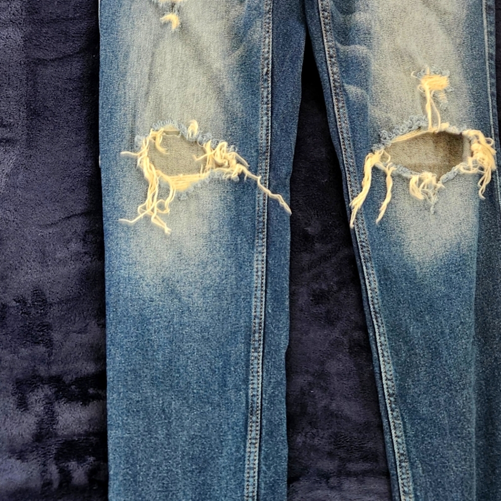 Men's Hollister distressed jeans